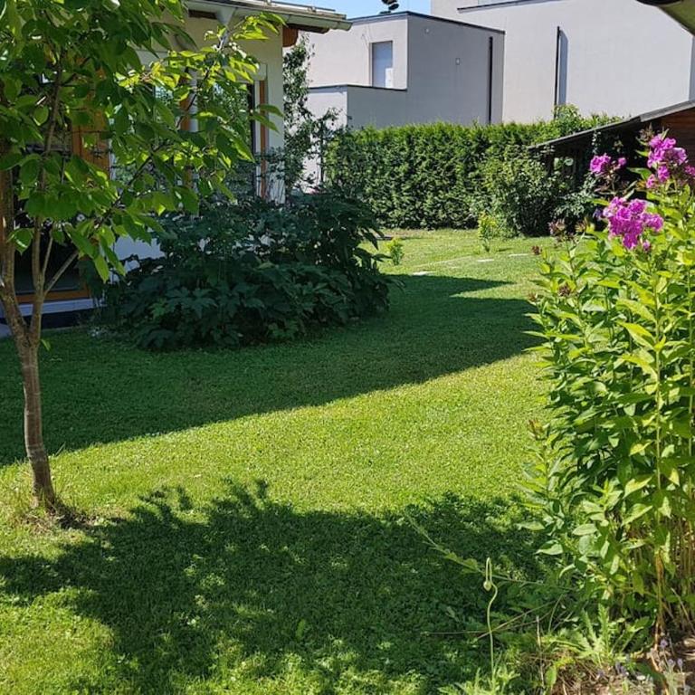 Appartment WALD byTILLY - Gemütliches Studio mit kleiner Dachterrasse, Waldrandlage & Parkplatz nahe Velden und Wörthersee - Apartment mit 1 Schlafzimmer - 7