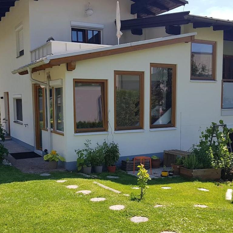 Appartment WALD byTILLY - Gemütliches Studio mit kleiner Dachterrasse, Waldrandlage & Parkplatz nahe Velden und Wörthersee - Apartment mit 1 Schlafzimmer - 13