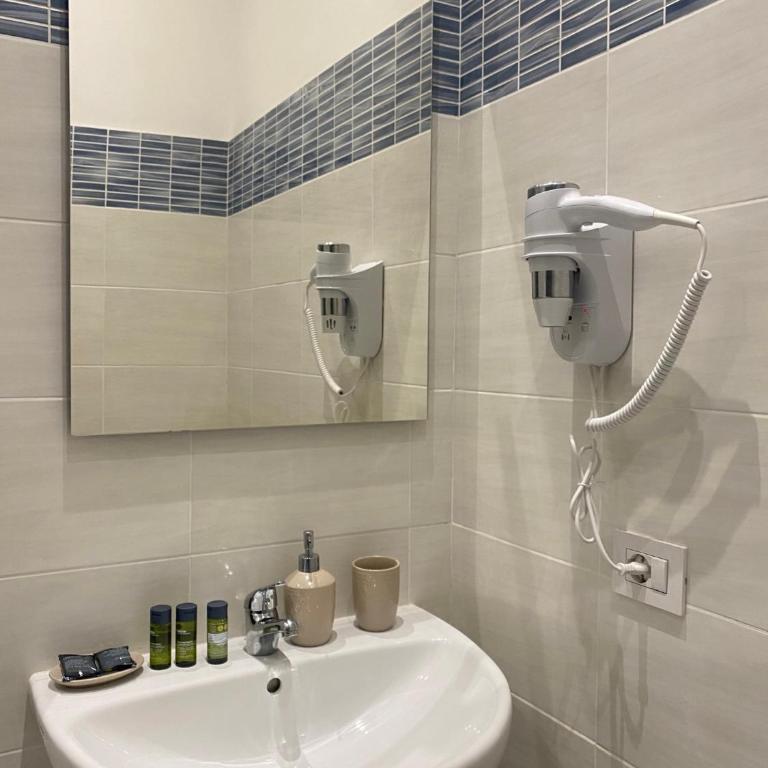 Termini Palace Guesthouse - Camera King - 10