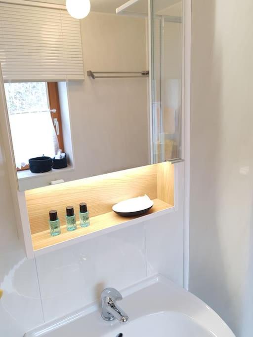 Appartment BERGE byTILLY - Ruhiges Waldrand-Refugium mit Balkon, Gartenblick & Nähe zum Wörthersee - Apartment mit Balkon - 12