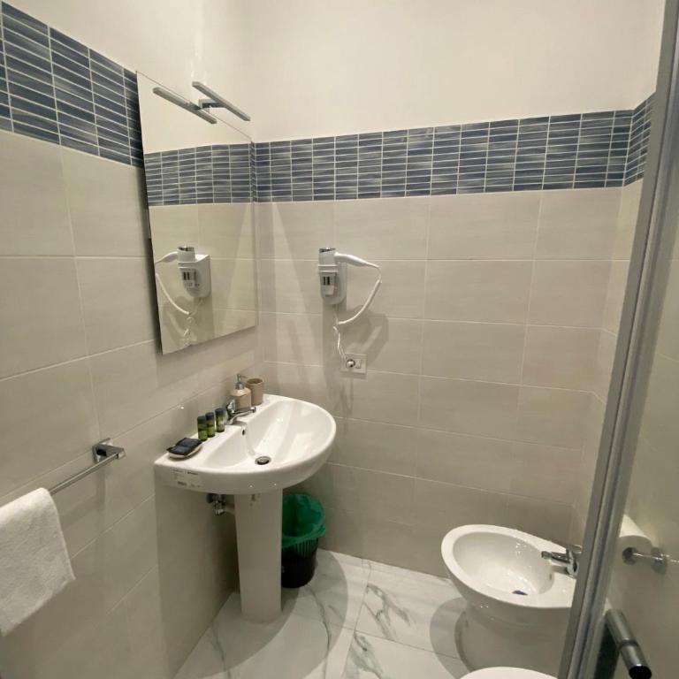 Termini Palace Guesthouse - Camera King - 13