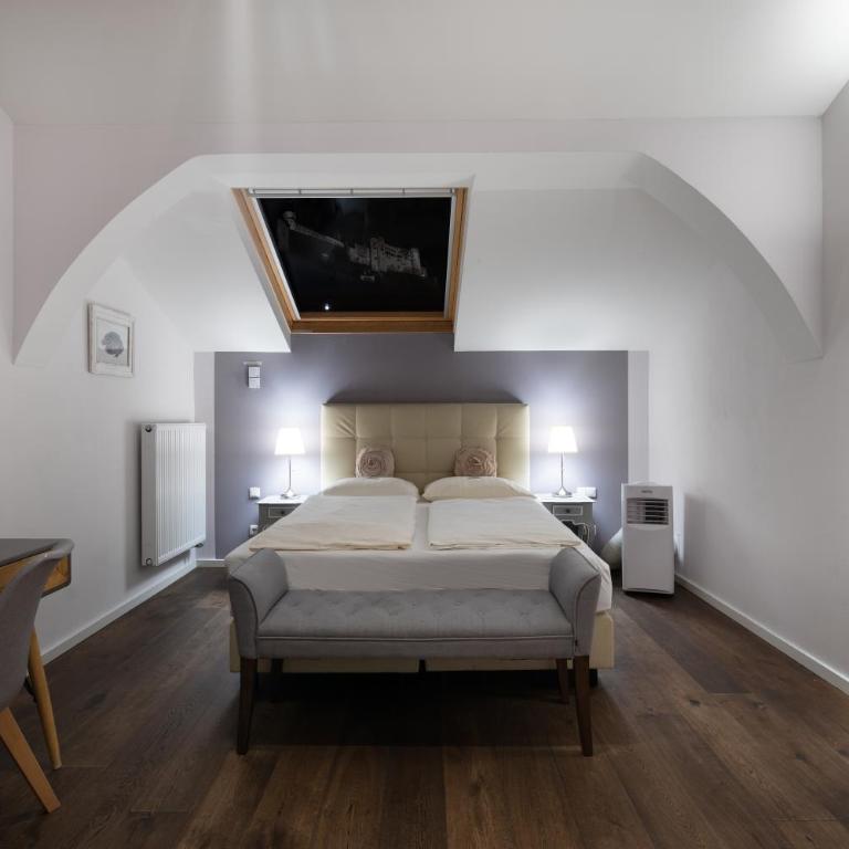 Altstadthotel Kasererbräu - Suite mit Blick auf die Festung - 7