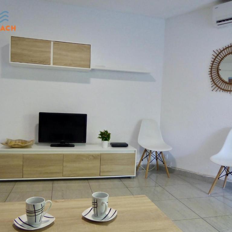 APARTBEACH SALOU y PLAYA 742 - Three-Bedroom Apartment - 17