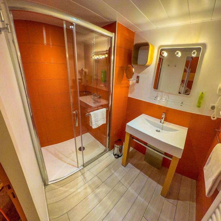 Le Magic Hall - Chambre Double Deluxe - 9