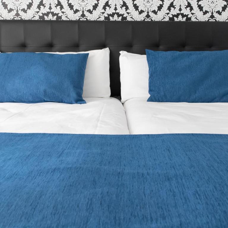 Hostal Boutique I Host You - Superior Double Room With View - 20