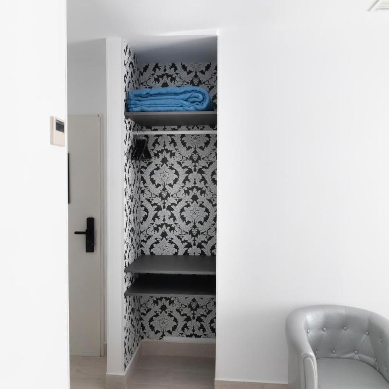Hostal Boutique I Host You - Superior Double Room With View - 22