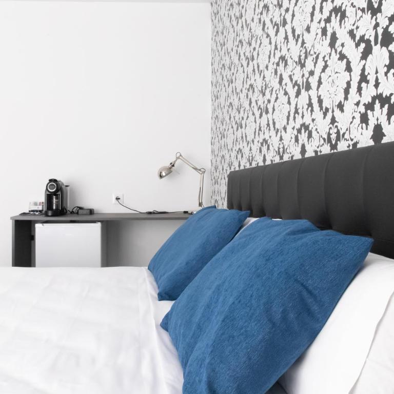 Hostal Boutique I Host You - Superior Double Room With View - 24