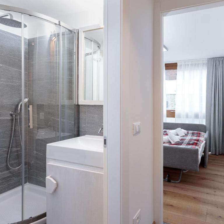 HelloCHALET - The One - Bootdryer, home theatre with subwoofer, netflix, hydromassage Turkish bath - Appartamento con Sauna - 28