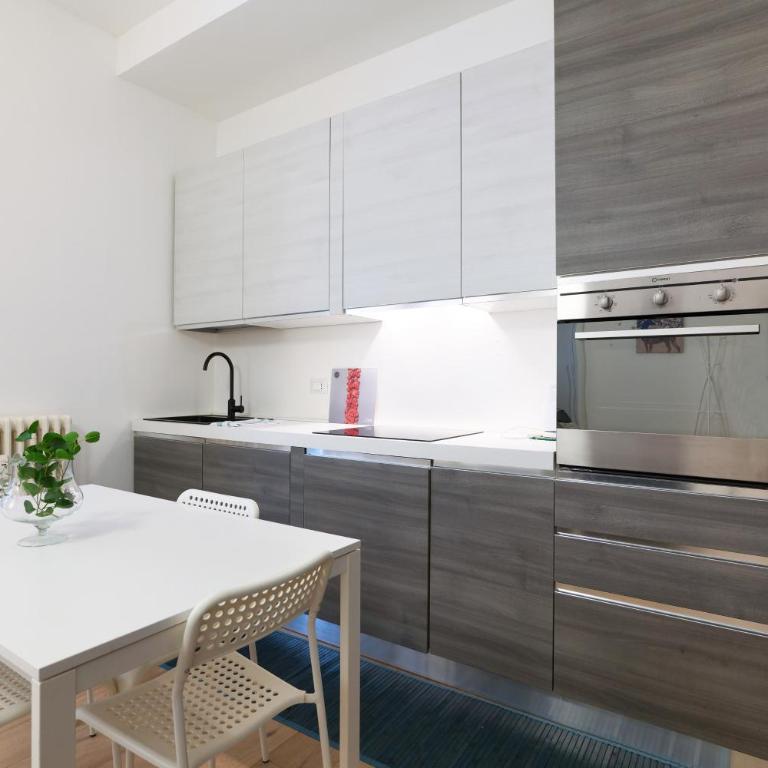 PrimoPiano - Copernico 10 - Appartamento con 2 Camere da Letto - 47