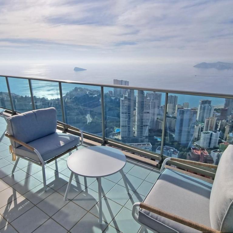 Skyline 41 Gran lujo, terraza grande y vistas al mar - planta 41 - Three-Bedroom Apartment - 33