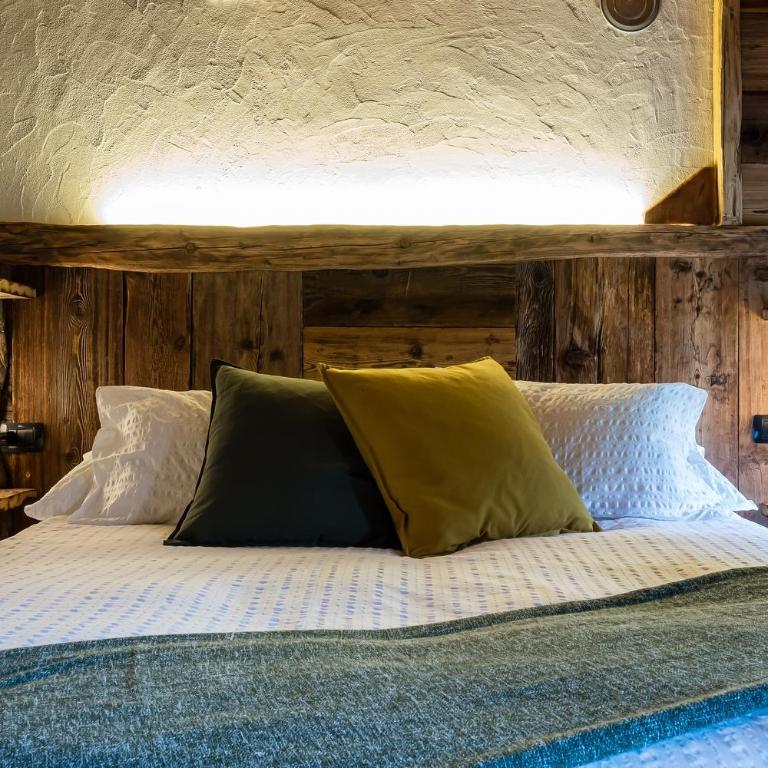 Chambres d'Hôtes - Li Tzatagni - Camera Matrimoniale con Vista Montagna - 1