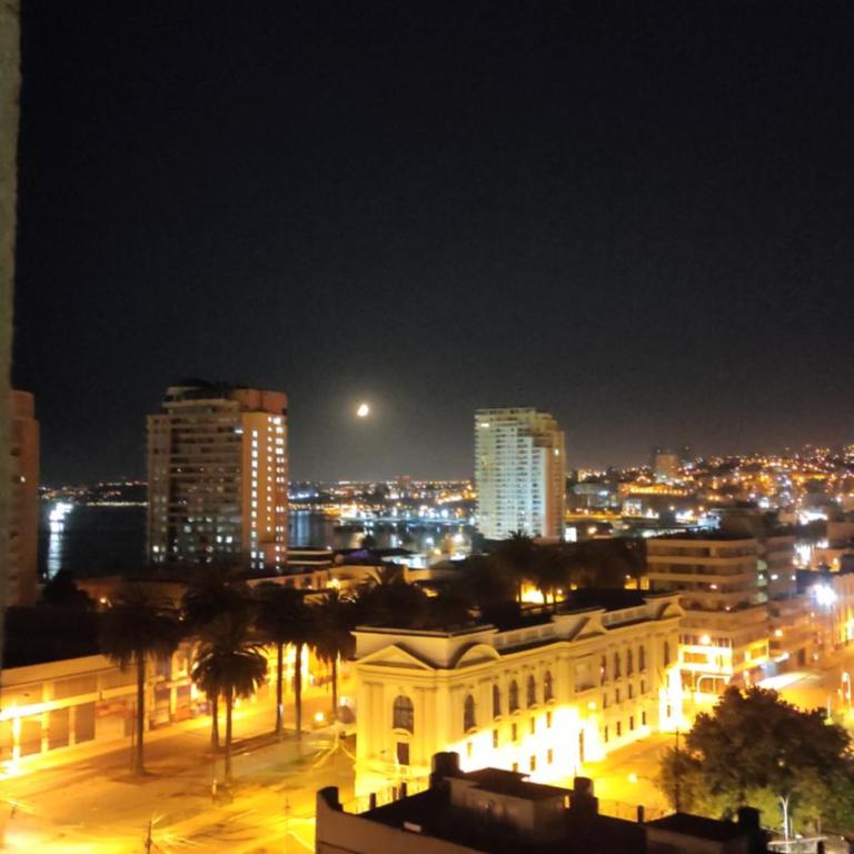 Vista Mar Loft Apartment Downtown Valparaíso - Double Room with Private Bathroom - 40
