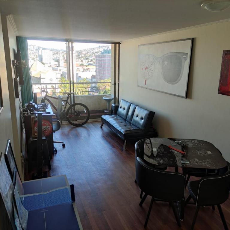 Vista Mar Loft Apartment Downtown Valparaíso - Double Room with Private Bathroom - 15