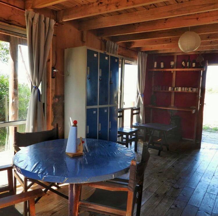 Luna & Zoé - 8-Bed Mixed Dormitory Room - 5