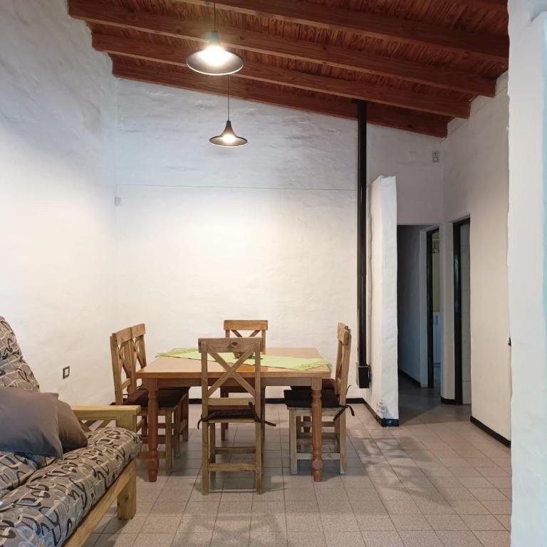 HERMOSA CASA en la mejor zona de SAN RAFAEL - Casa de 2 dormitorios - 10