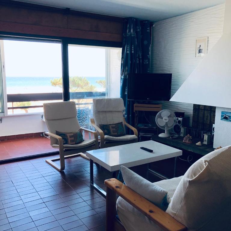 Sur la plage, vue sur mer, spacieux T3 au calme - Two-Bedroom Apartment - 4