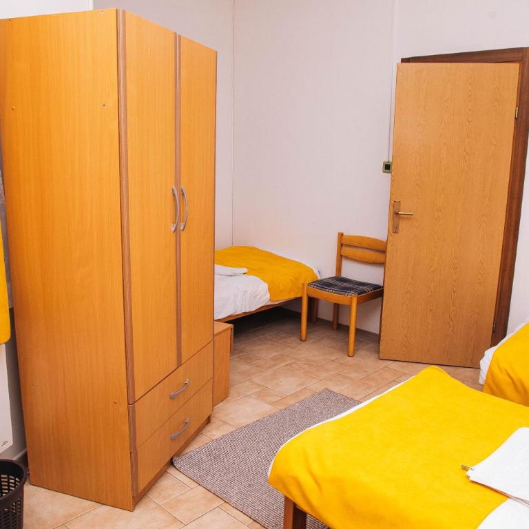 Domaćinska Kuća Banja Luka - Osnovna Trokrevetna Soba - 5