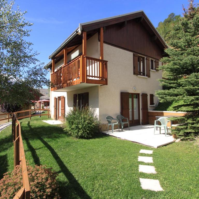 Mountain Lodge in Alps-chez Philippe, Panoramic-Village, Renting, view over Glaciers - Chalet GRAND AIGLE n°8 Two bedroom and mezzanine with private terrace and glacier view - 11