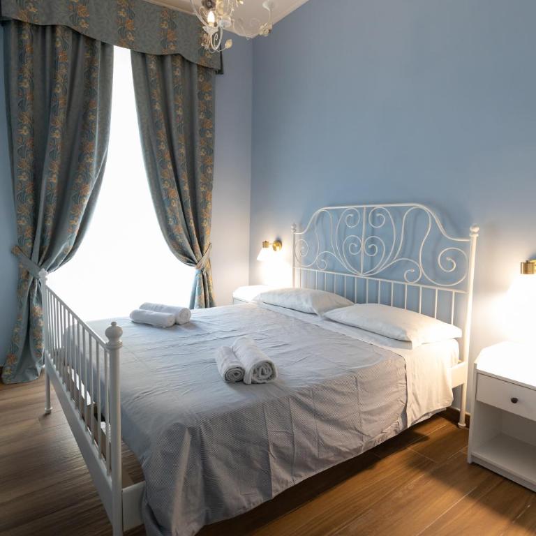 Palazzo del Principe Di Sangro 3 bedrooms & Terrace! - Three-Bedroom Apartment - 54