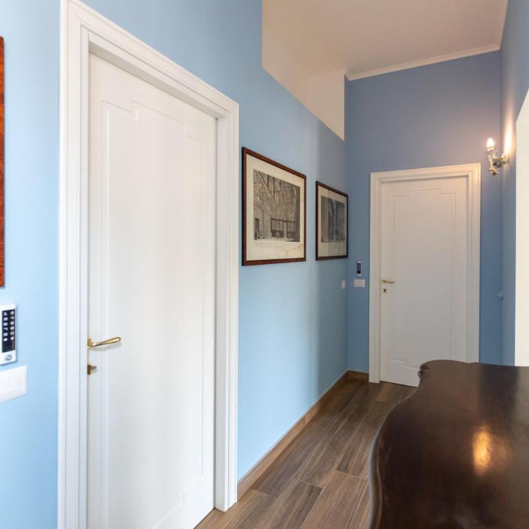 Palazzo del Principe Di Sangro 3 bedrooms & Terrace! - Three-Bedroom Apartment - 60