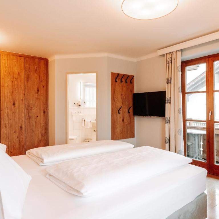 Hubertus Boutiquehotel Filzmoos - Doppelzimmer mit Bergblick - 1