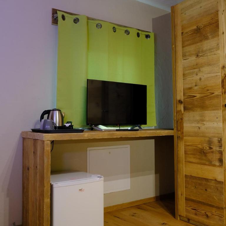Arlette Chambres d'Hôtes - Camera Matrimoniale con Bagno Privato - 3