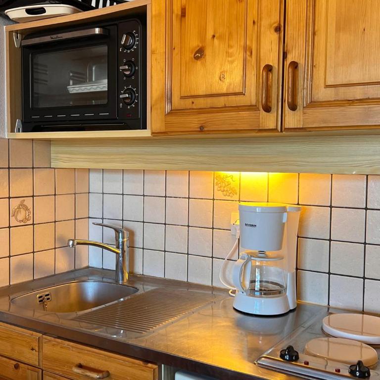 Location studio mezzanine 6 personnes Les Saisies avec parking - Appartement 1 Chambre - 3