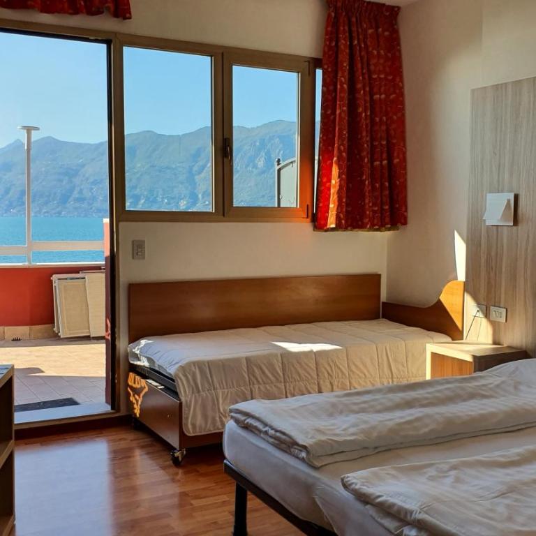 Hotel Merano - Camera Quadrupla con Vista Lago e Terrazza - 5