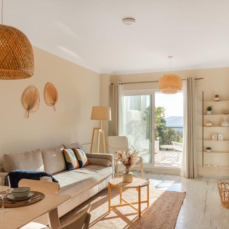 Casa Fuego Rosa Luxury Apartment with Swimming Pool - Two-Bedroom Apartment - 4
