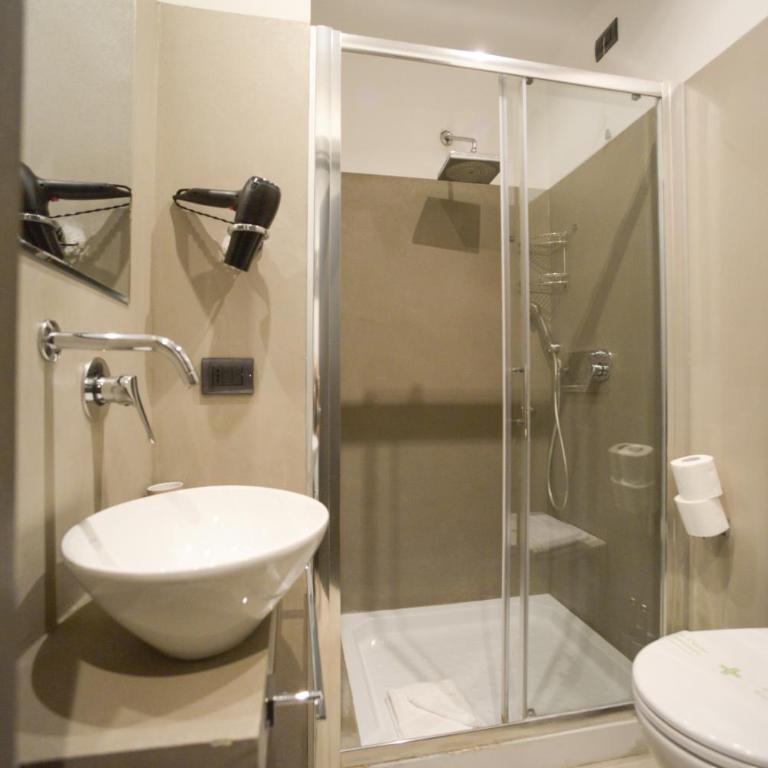 Romerooms - Budget Twin Room - Separate Building - 2