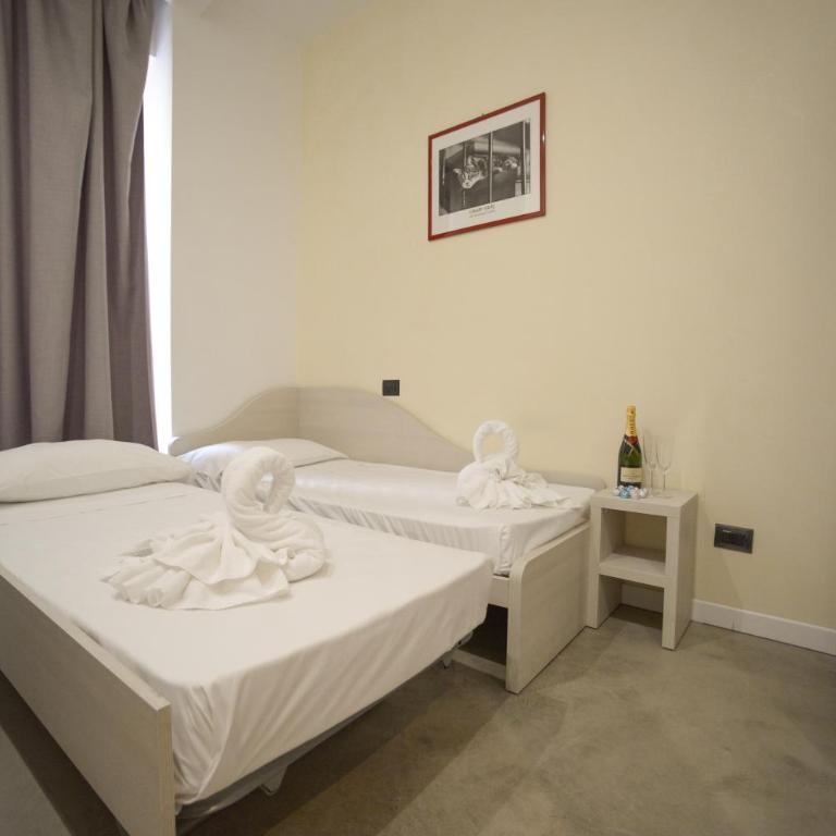 Romerooms - Budget Twin Room - Separate Building - 4