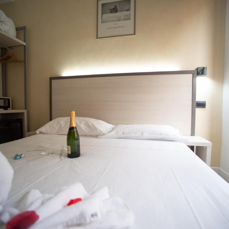 Romerooms - Double Room - Separate Building - 3