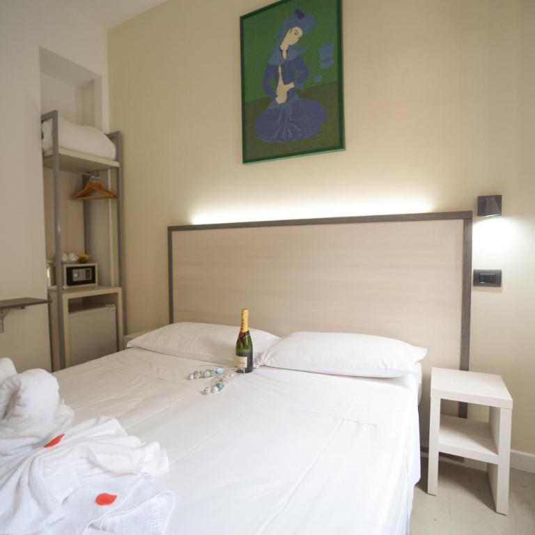 Romerooms - Double Room - Separate Building - 10