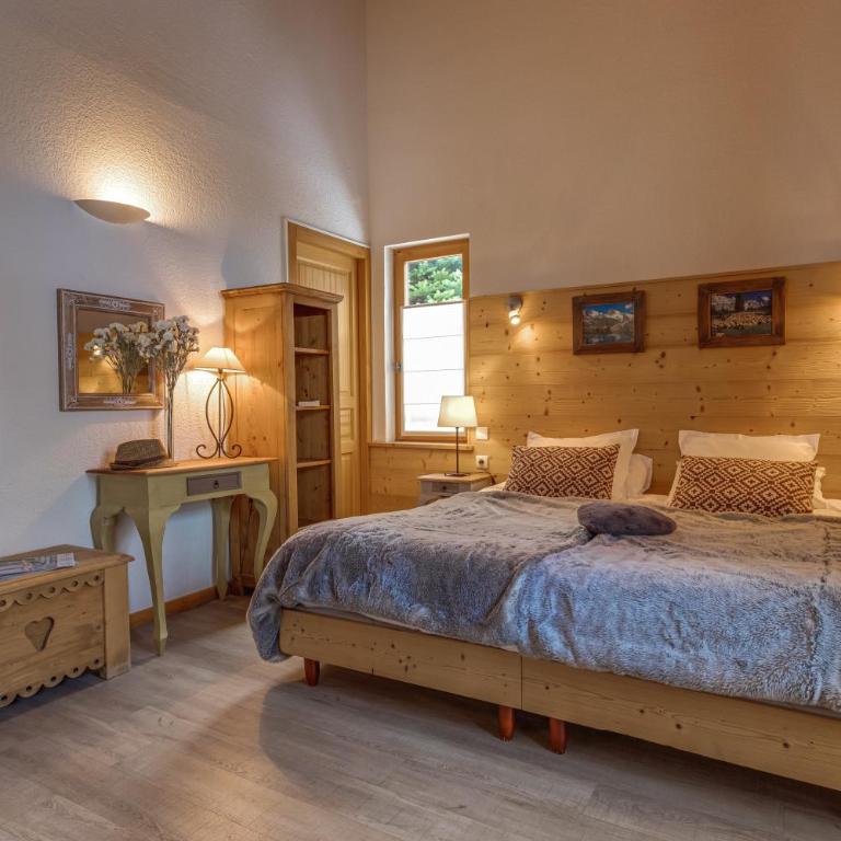 Mountain Lodge in Alps-chez Philippe, Panoramic-Village, Renting, view over Glaciers - Chalet GRAND AIGLE n°2 Two bedroom and mezzanine with private terrace and glacier view - 10