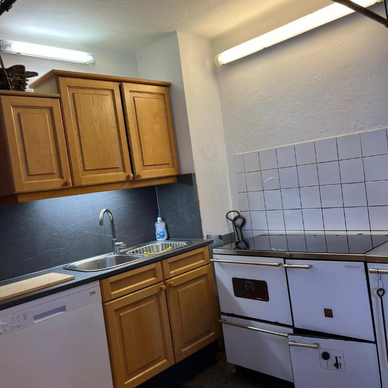 Jagdhütte auf der Tauplitzalm - Selbstversorgerhütte - Eight-Bedroom House - 7