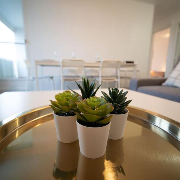 Fully equipped apartment balcony sleeps 7 wifi - Apartment mit 2 Schlafzimmern - 7