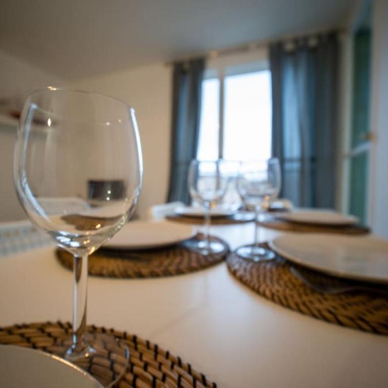 Fully equipped apartment balcony sleeps 7 wifi - Apartment mit 2 Schlafzimmern - 8