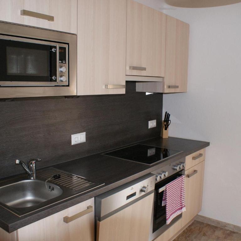 Chalet in Bodensdorf near Ski Slopes - Ferienhaus mit 3 Schlafzimmern - 5