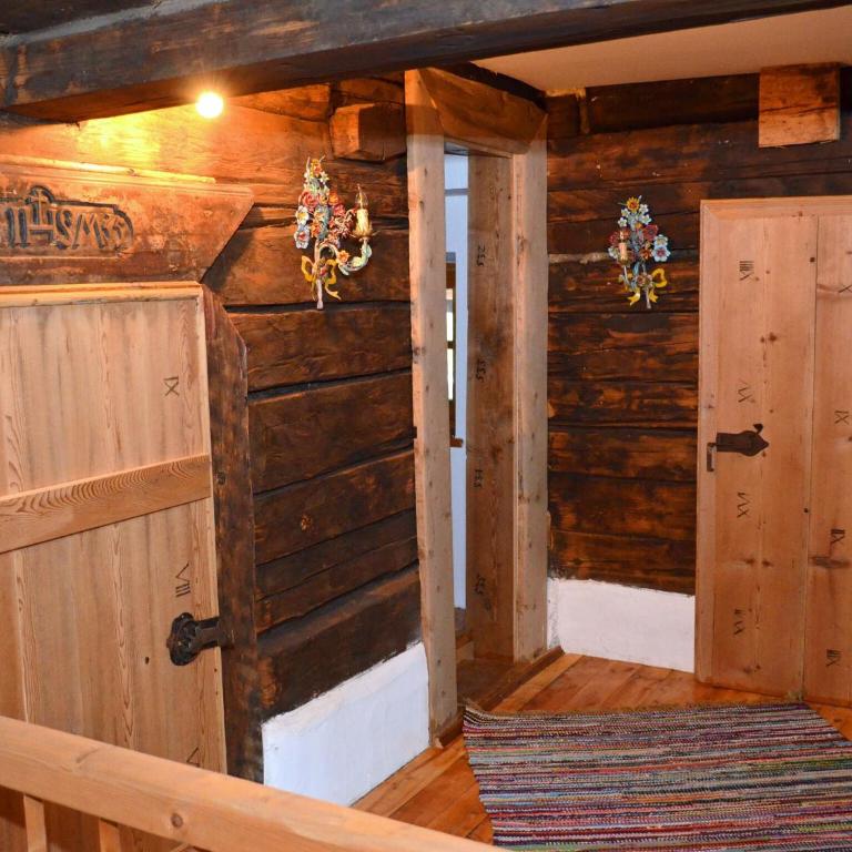 Farmhouse in Weißpriach near Mountain Lakes - Ferienhaus mit 5 Schlafzimmern - 10
