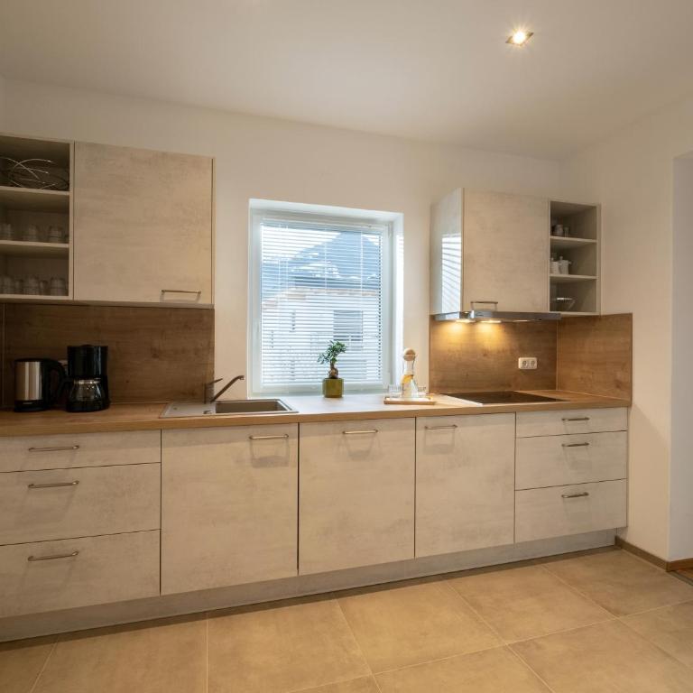 Appartementhaus Fuchs - Apartment mit 2 Schlafzimmern und Terrasse - 9