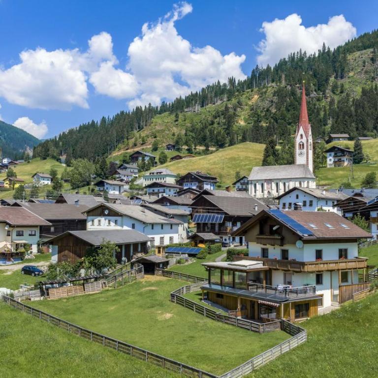 Erlebenswert Bauernhof Gruber - Doppelzimmer mit Balkon (2 Erwachsene + 1 Kind) - 15