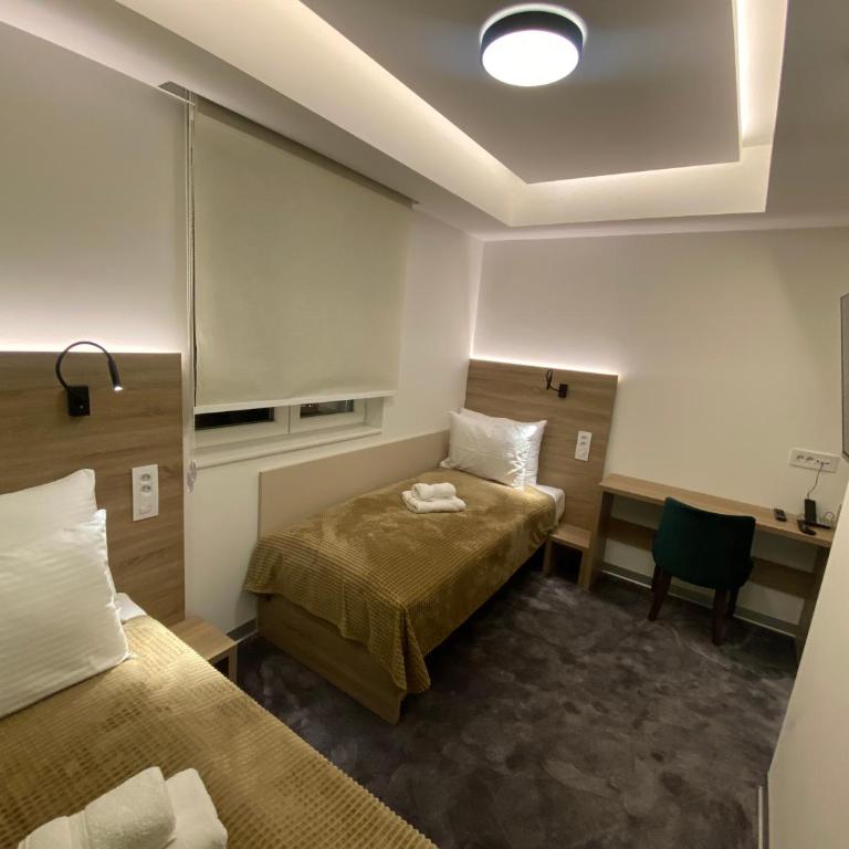 Konak Stella - Dvokrevetna Soba sa Zasebnim Krevetima i Kupatilom - 13