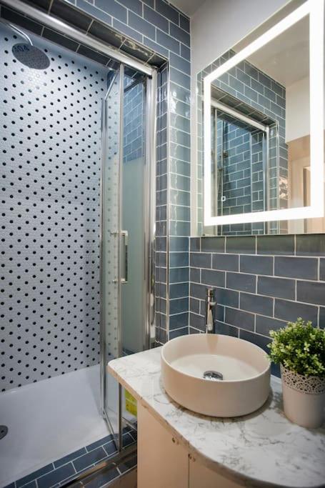 Chaleureux 100m2 3CH - Séjour Romantique Parfait - Appartement 3 Chambres - 8