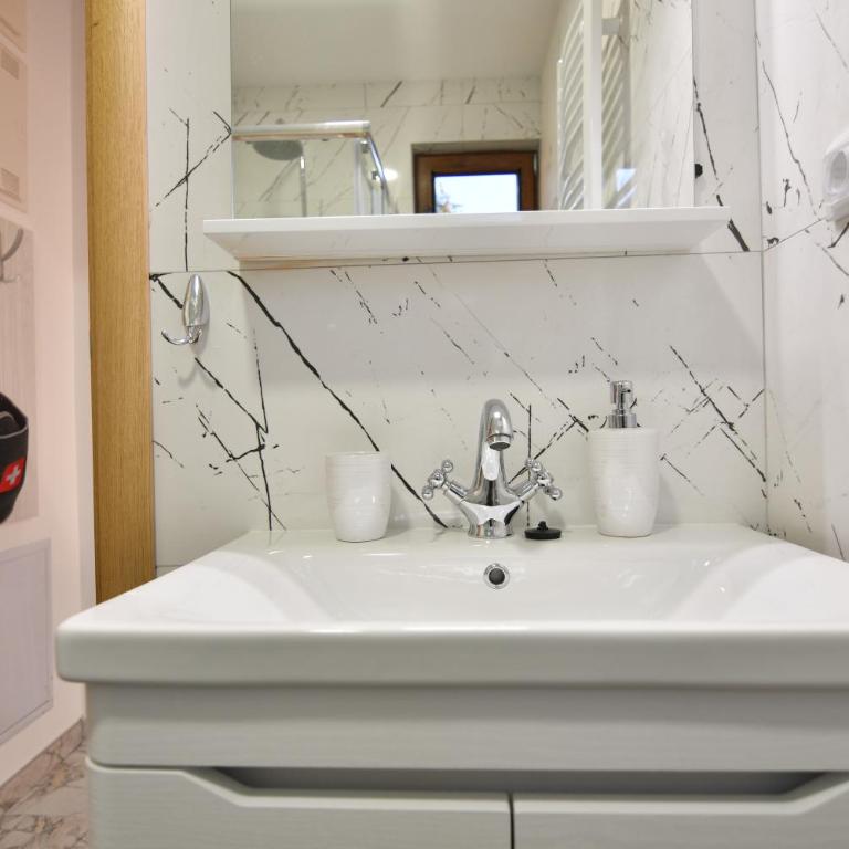 Brvnara Mont 1 - One-Bedroom House - 24