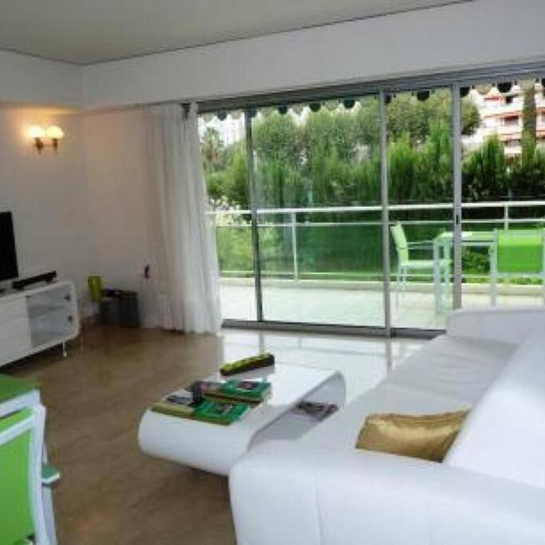 Three bedroom, two bathroom apartment in Cannes with large terrace - 880 - Appartement 3 Chambres - 4