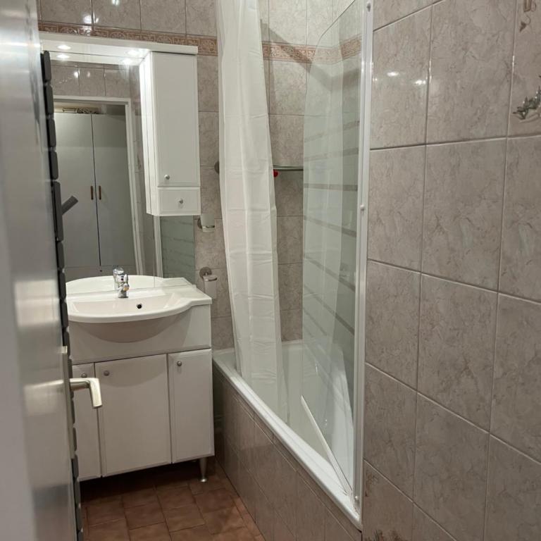 Studio avec jardin et vue imprenable sur Valberg et le Saint Honorât - Appartement 1 Chambre - 9