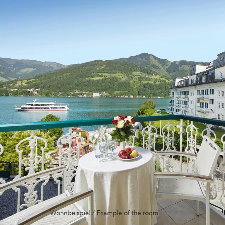 Grand Hotel Zell am See - Comfort Doppelzimmer mit seitlichem Seeblick und Balkon - 1