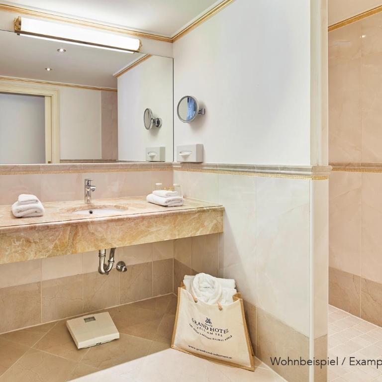 Grand Hotel Zell am See - Comfort Zimmer mit Seeblick - 2