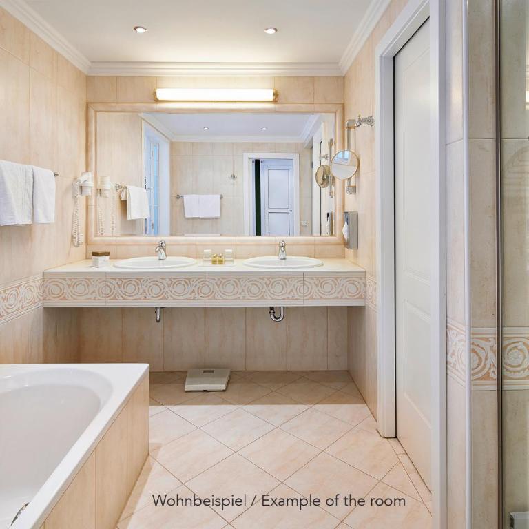 Grand Hotel Zell am See - Deluxe Doppelzimmer mit Seeblick - 4