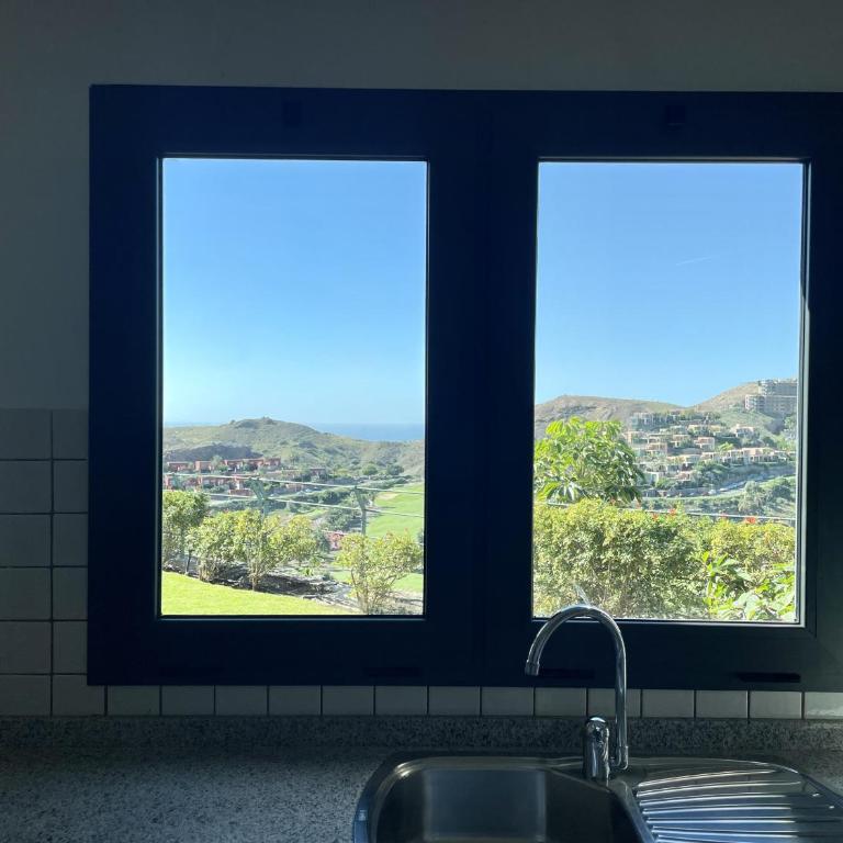 HomeForGuest Villa 10 in Salobre Golf with great views to the golf course - Villa - 9